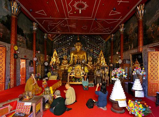 0738 Wat Prathat Doi Suthep.jpg